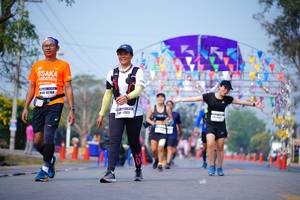 BIB: 42108
                            <button type="button" onclick="openModal(10095105)" class="btn btn-primary btn-sm float-right btn-popup" data-toggle="modal" data-target=".modal-high-quality">
                        <i class="fas fa-shopping-cart"></i> Add to Cart
                    </button>
                                            <button type="button" onclick="isThisMe(10095105, true)" class="btn btn-success btn-sm float-right btn-popup btn-isme hidden" data-toggle="tooltip" data-placement="bottom" title="นี่คือรูปของคุณใช่ไหม คลิกที่นี่เพื่อเอาเข้าอัลบั้ม">
                        <i class="fas fa-plus"></i> Add to album
                    </button>
                    <button type="button" onclick="isThisMe(10095105, false)" class="btn btn-warning btn-sm float-right btn-popup btn-isnotme hidden">
                        <i class="fas fa-ban"></i> Remove from album
                    </button>